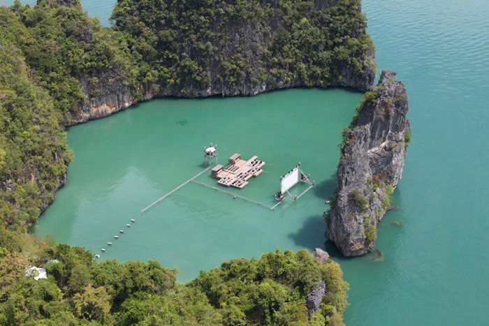 Floating Cinema in Thailand : design elements